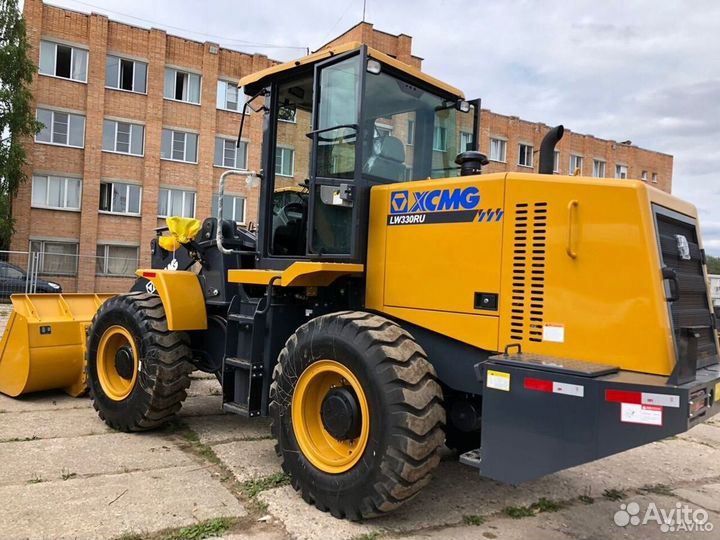 Фронтальный погрузчик XCMG LW330RU, 2022
