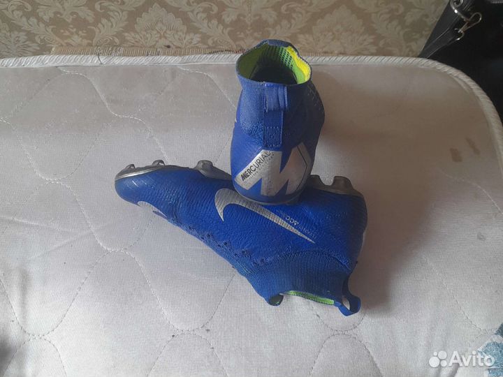 Футбольные бутсы nike mercurial
