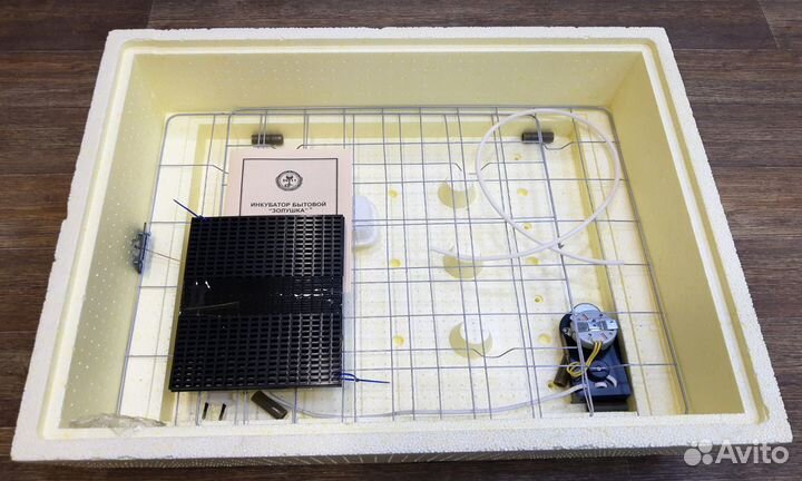 Инкубатор Золушка на 70 яиц Автомат 220В