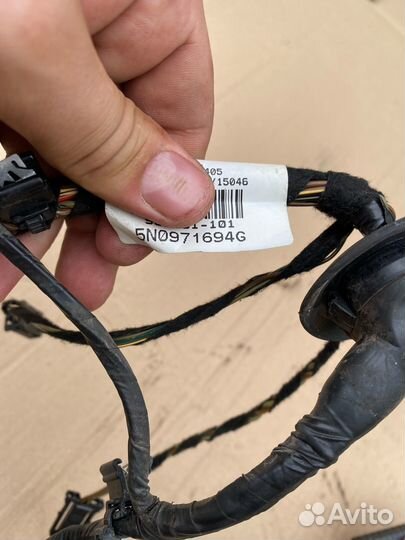 Проводка двери Volkswagen Tiguan 1