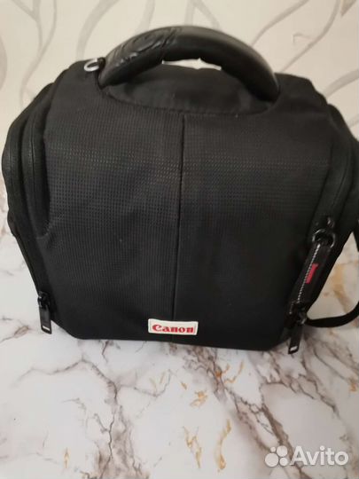 Зеркальный фотоаппарат Canon 500d