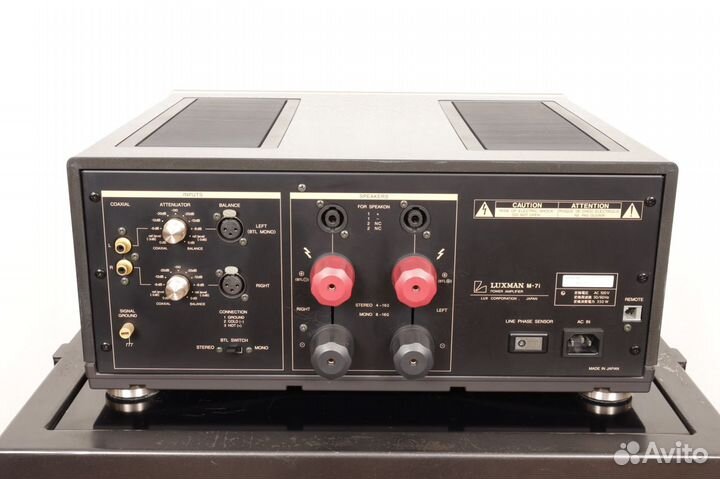 Усилитель мощности Luxman M-7i