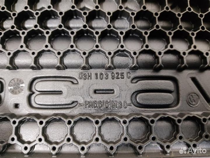 Крышка двигателя Audi Q7 (4LB) 2008