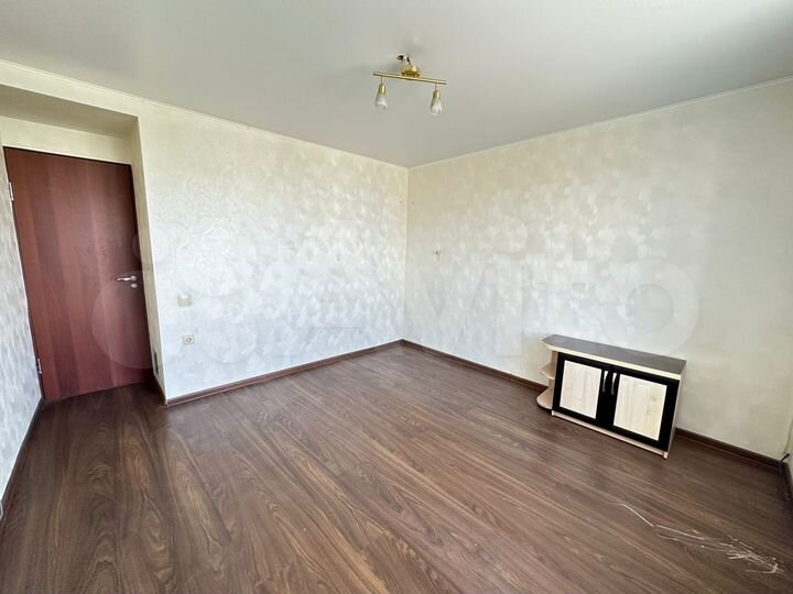 3-к. квартира, 65 м², 6/9 эт.