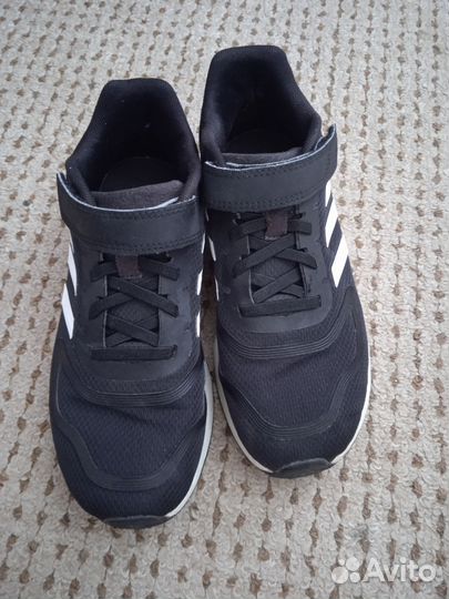 Кроссовки adidas 33 р