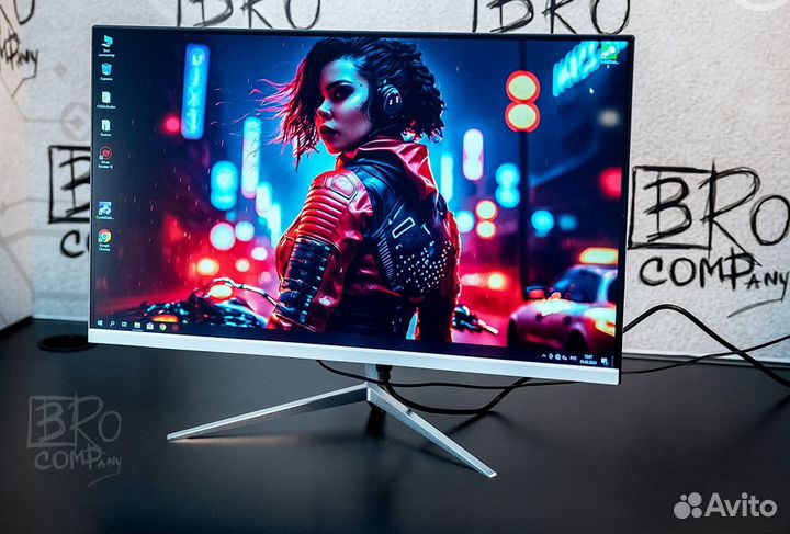 Игровой монитор с изогнутым экраном