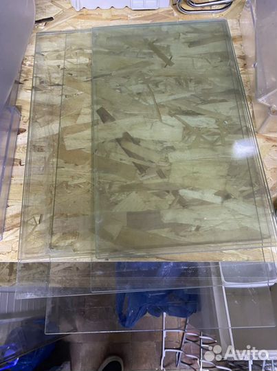 Полка стекло в морозильную камеру Liebherr