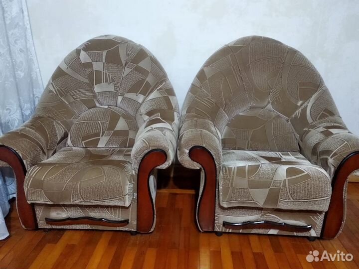 Диван и 2 кресла