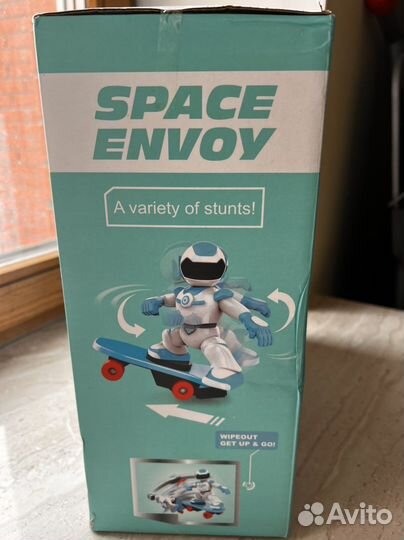 Игрушка робот