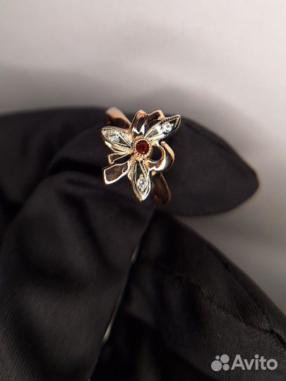 Золотое кольцо женское 585