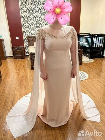 Вечернее платье