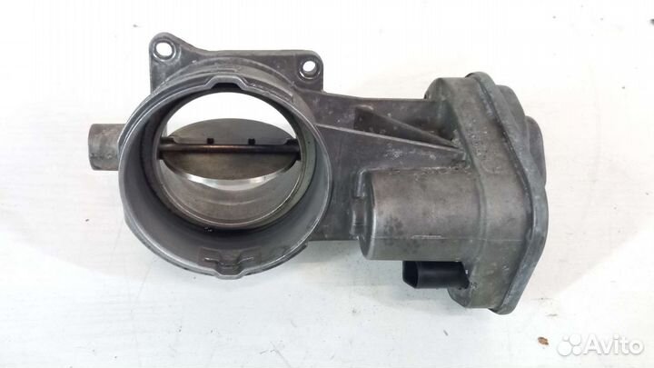 Дроссельная заслонка правая Volkswagen Toureg 1