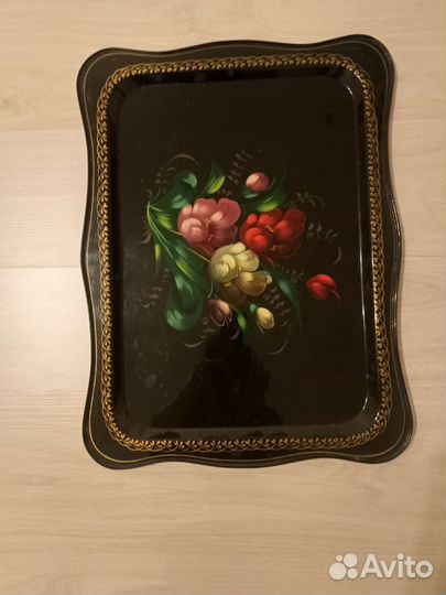 Поднос металлический