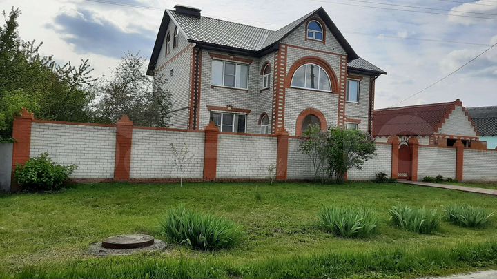 Дом 242 м² на участке 16 сот.