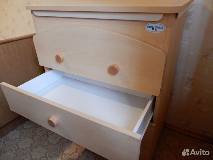 Пеленальный комод с ванночкой Baby Italia