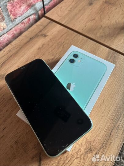 iPhone 11, 64 ГБ