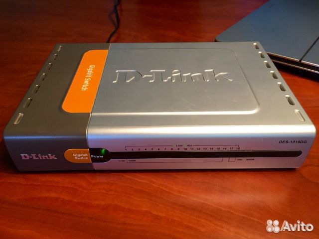 Коммутатор D-link DES-1024DG, 22 порта Ethernet