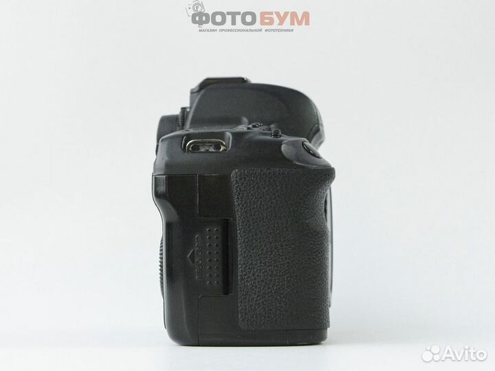 Фотоаппарат Canon 5D mark II body