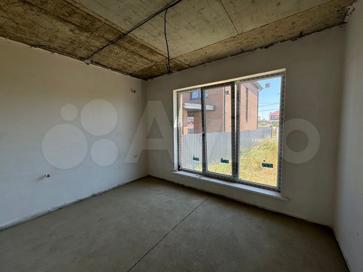 Дом 145 м² на участке 4 сот.