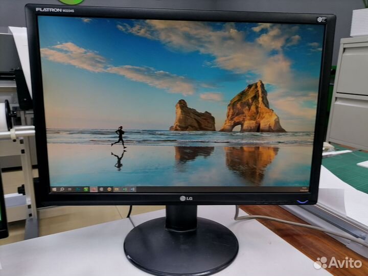 Монитор LG flatron 22