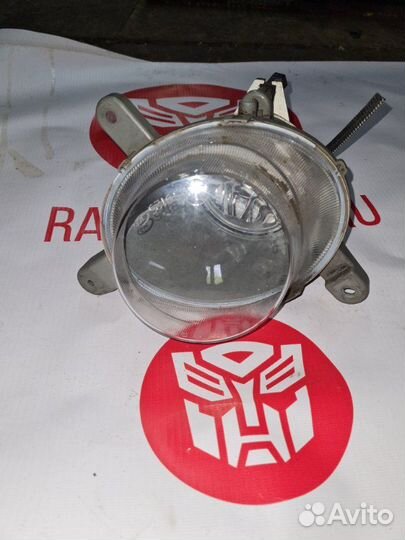 Фара противотуманная передняя правая Volvo S60