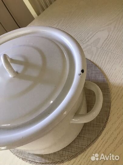 Кастрюля эмалированная