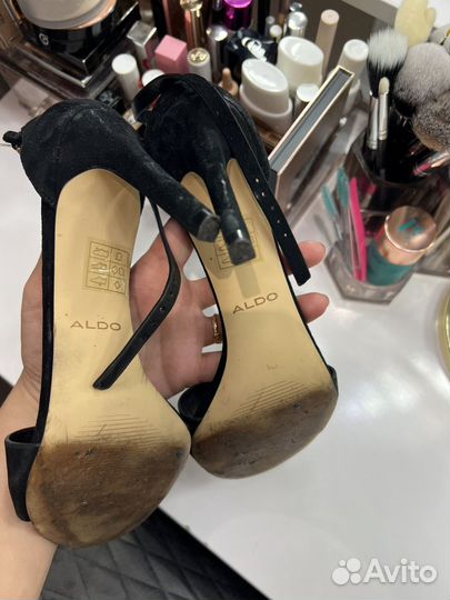 Босоножки черные aldo