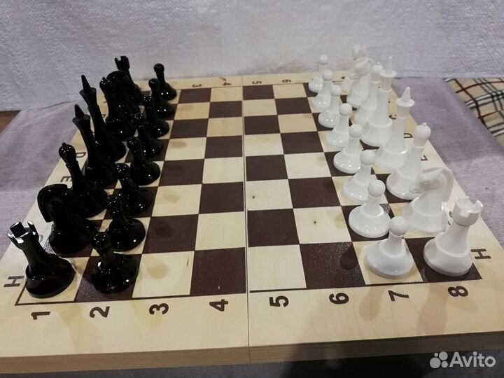 Шахматы СССР Фигуры глянцевый пластик. Новые