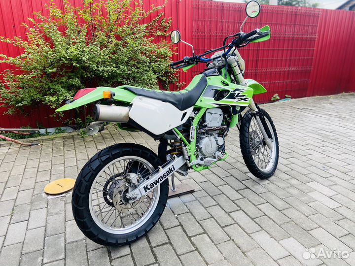 Продам эндуро мотоцикл Kawasaki KLX250
