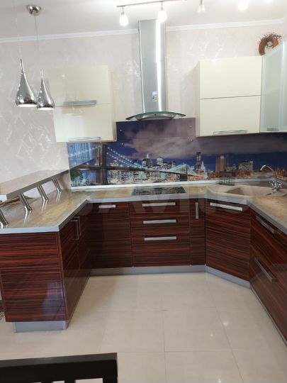 2-к. квартира, 89,7 м², 7/8 эт.