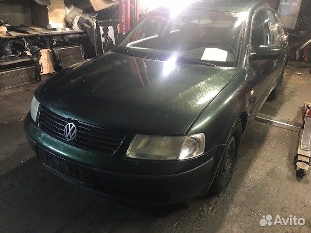 Разбор на запчасти Volkswagen Passat 5