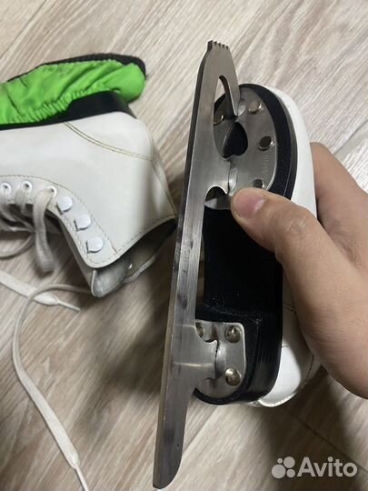 Коньки фигурные