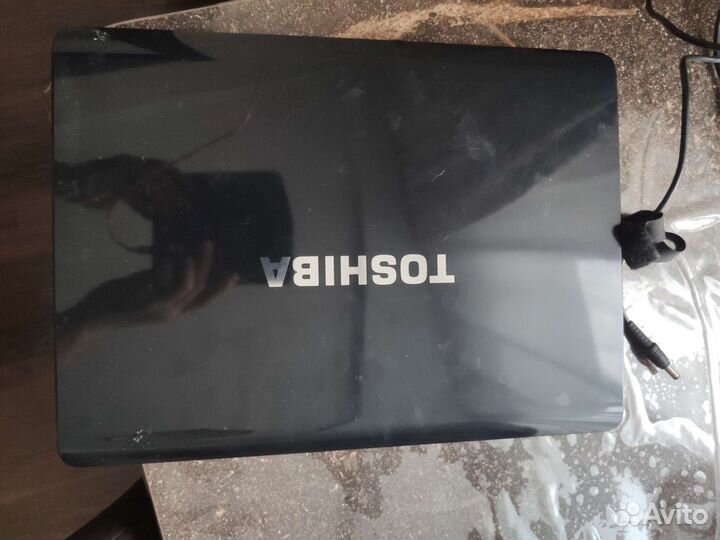 Ноутбук toshiba