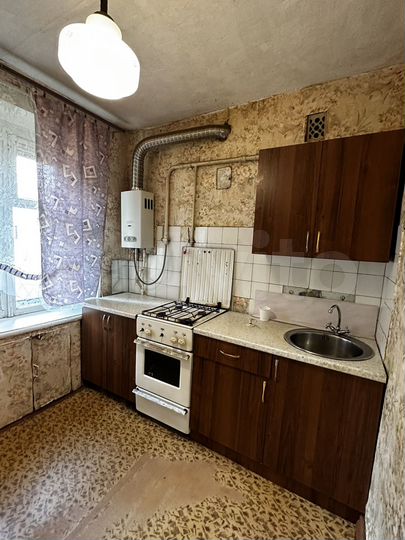 2-к. квартира, 42 м², 1/5 эт.
