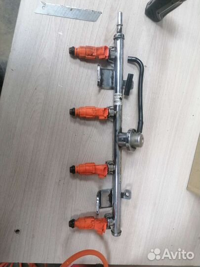 Топливная рампа и форсунки мазда 6 gg, L3VE, L3C1