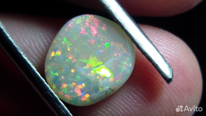 Австралийский темный опал 2 ct