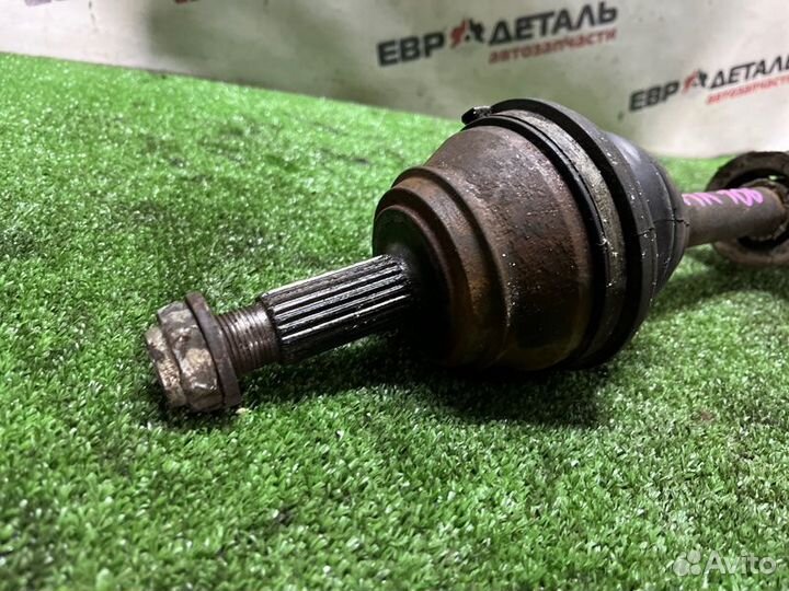 Привод передний левый Volkswagen Passat B4