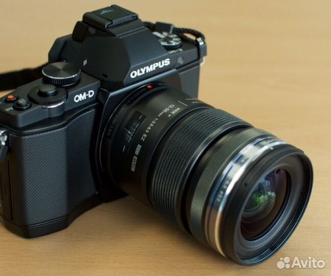 Olympus OM-D E-M5 Mark I + kit
