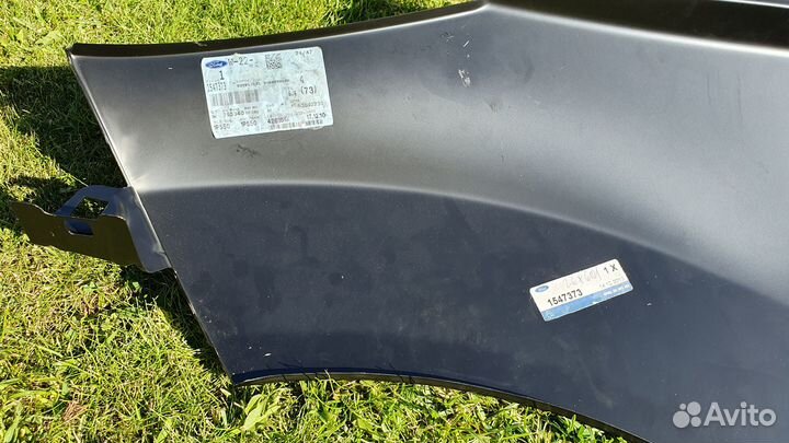 Крыло переднее правое Ford fiesta с 2008 по 2017