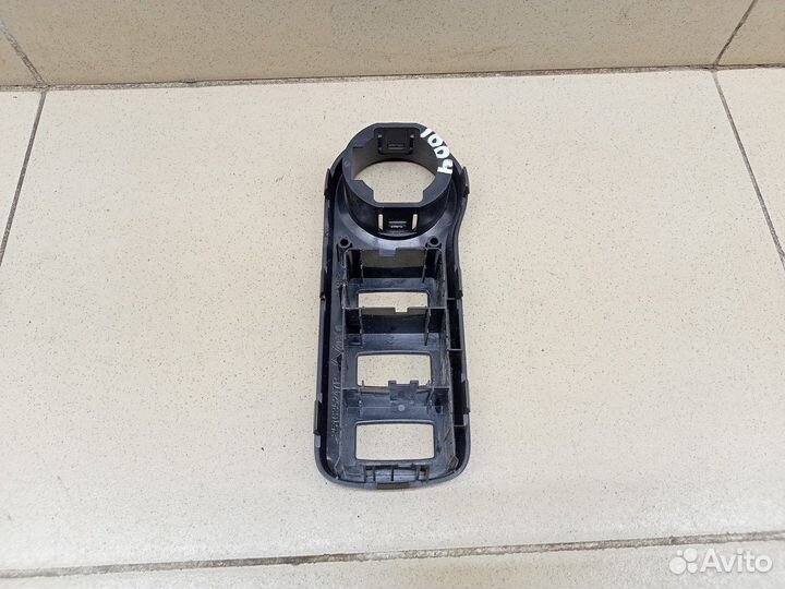 Накладка (кузов внутри) Duster 2012