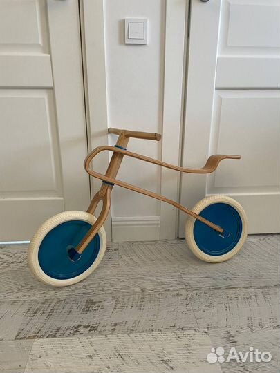 Детский беговел Brum Brum