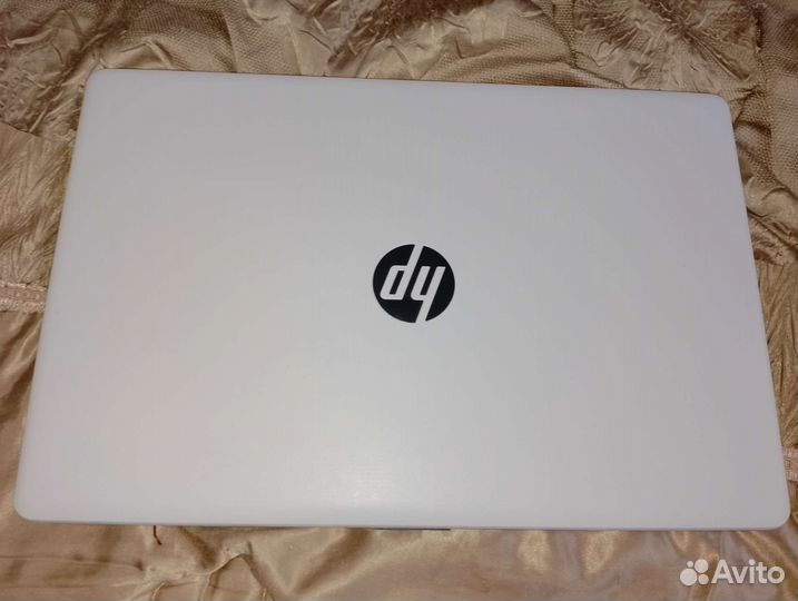 Продаю hp ноутбук