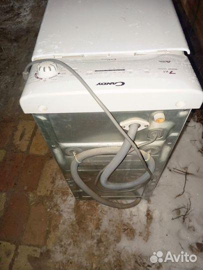 Стиральная машина с вертикальной загрузкой