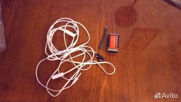 Микронаушник магнитный проводной