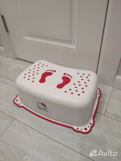 Подставка для детей в ванную