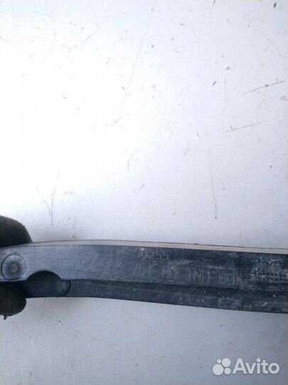 Крепление планка жабо Citroen C4 купе 1.6 2005