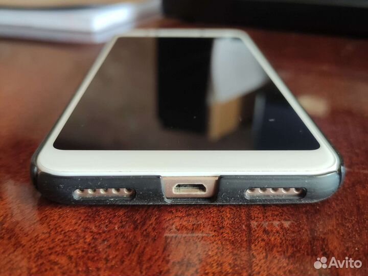 Xiaomi Redmi 5 Plus, 4/64 ГБ