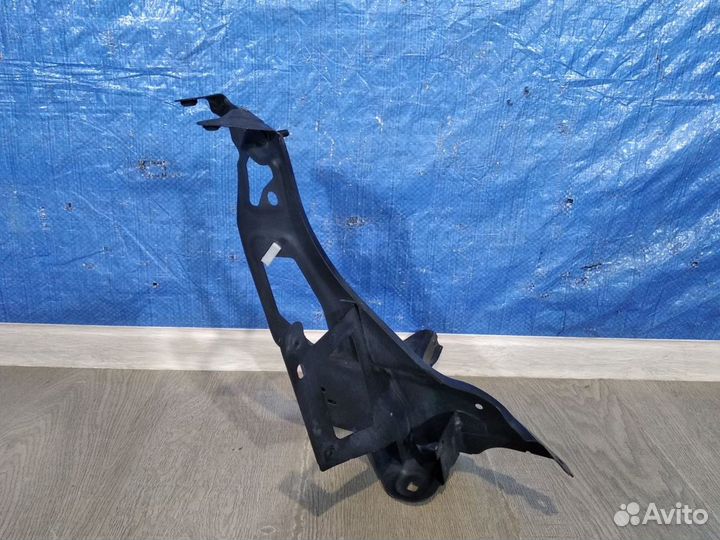 Кронштейн фары правой Mini Countryman Ф60 2016