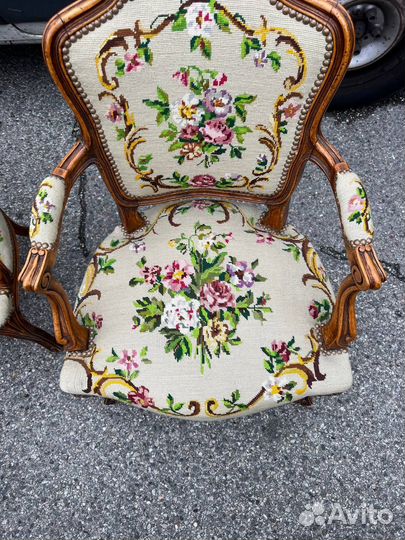 Кресло гобеленовое винтаж из Франции