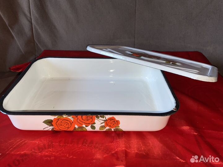 Эмалированный лоток СССР
